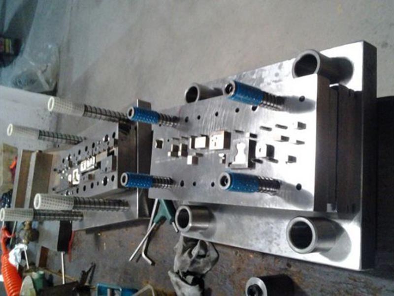 伊犁模具制造-12