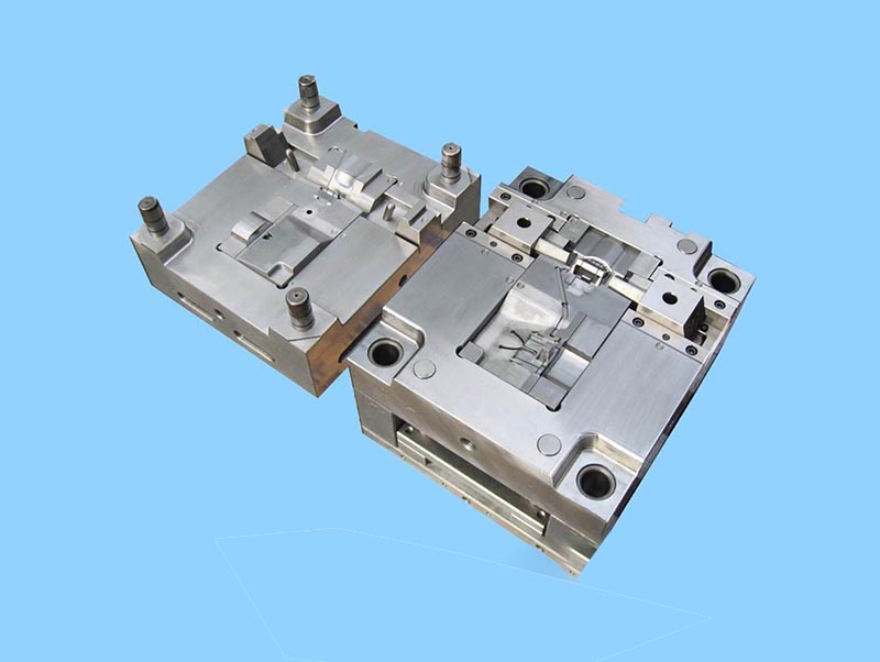 伊犁精密塑料模-03